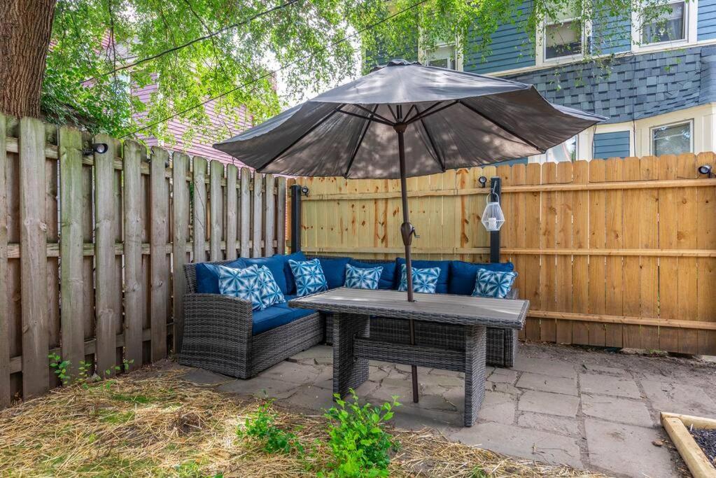 Charming Retreat In Cleveland 빌라 외부 사진