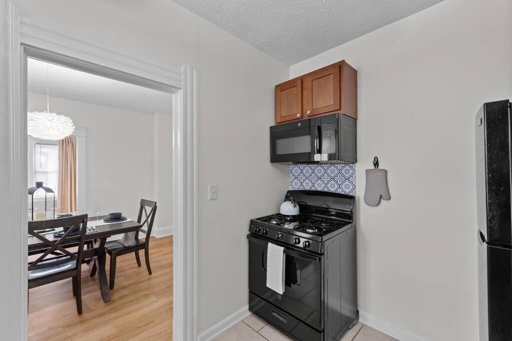 Charming Retreat In Cleveland 빌라 외부 사진