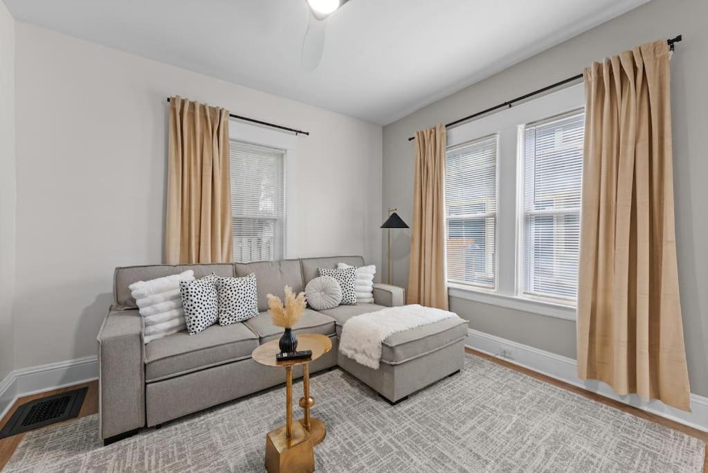 Charming Retreat In Cleveland 빌라 외부 사진