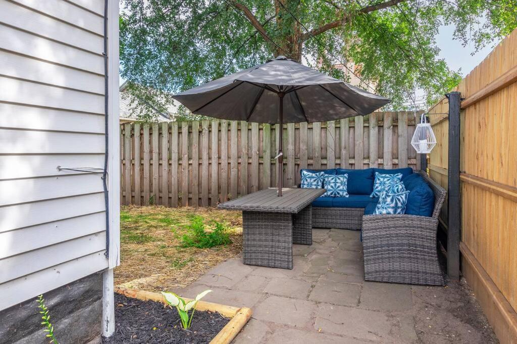 Charming Retreat In Cleveland 빌라 외부 사진