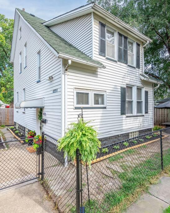 Charming Retreat In Cleveland 빌라 외부 사진