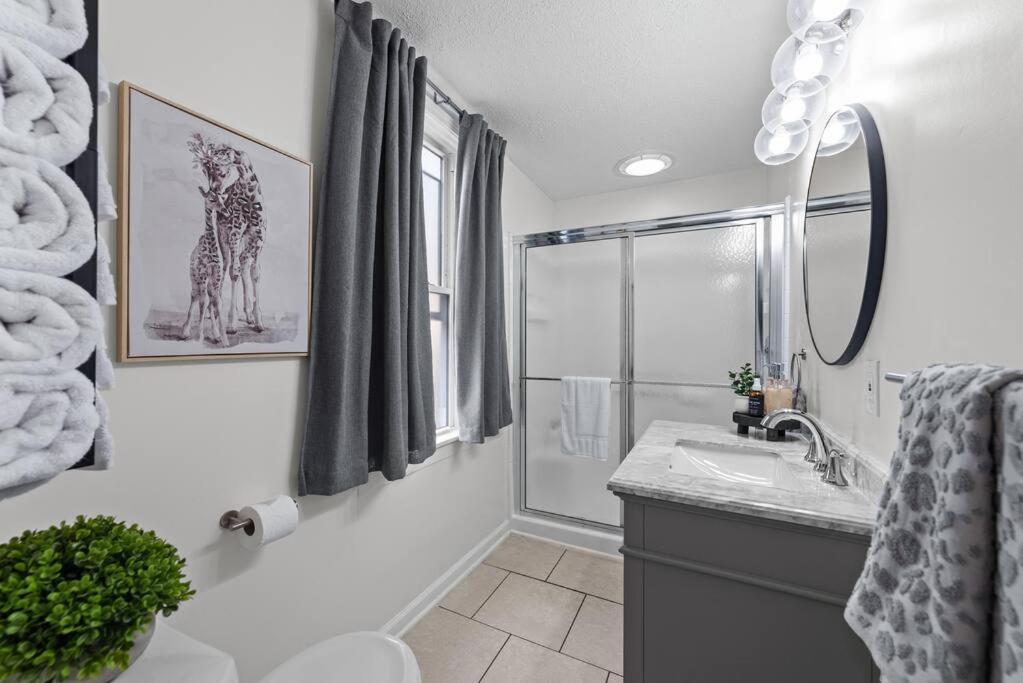 Charming Retreat In Cleveland 빌라 외부 사진